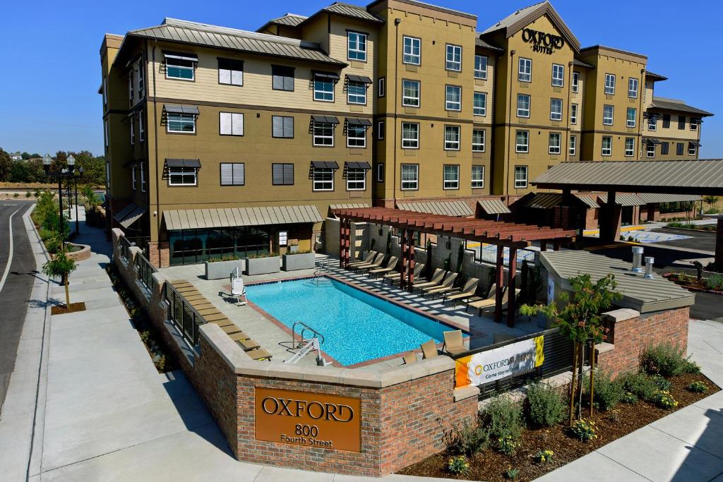 Oxford Suites Paso Robles